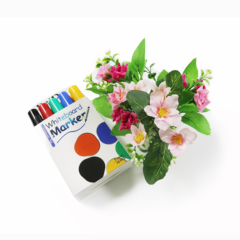 Film-forming Whiteboard Marker